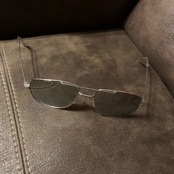 Vintage shades - Picture 1 of 3
